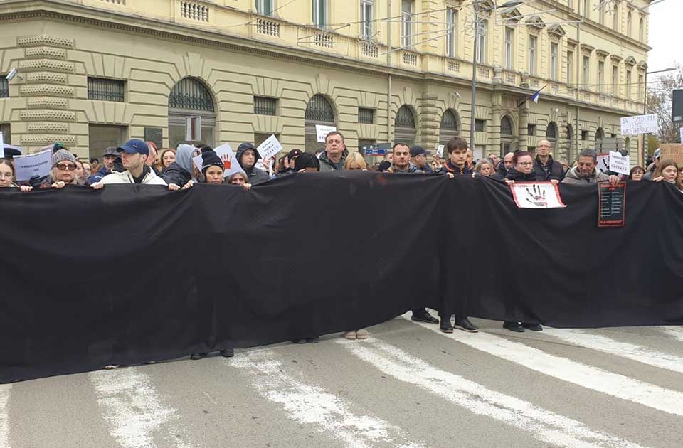 Zrenjaninci zastali na 15 minuta